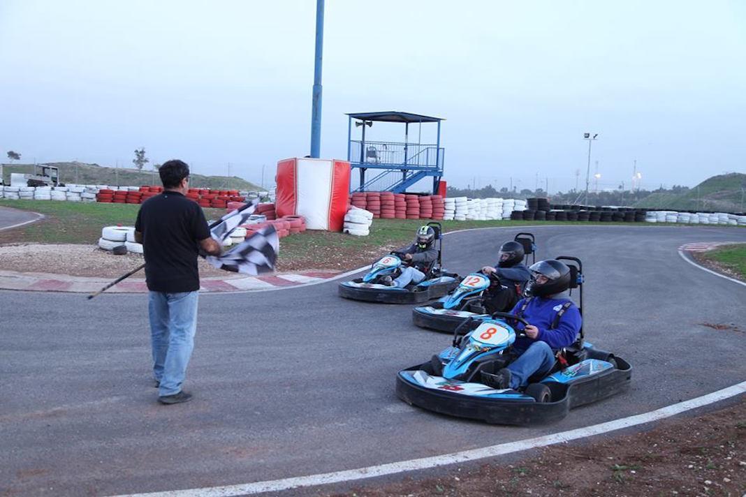 מגה קארטינג