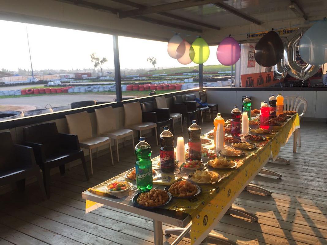 מגה קארטינג